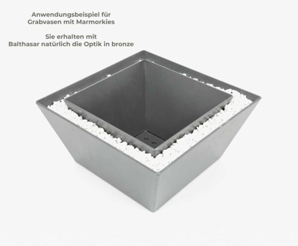 Grabvase aus Metall Aluminium für Grabeinfassung Einzelgrab und Doppelgrab in Eisenglimmer